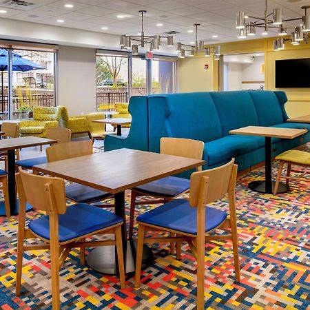 Hampton Inn By Hilton St Louis Airport 伍德森特瑞斯 外观 照片