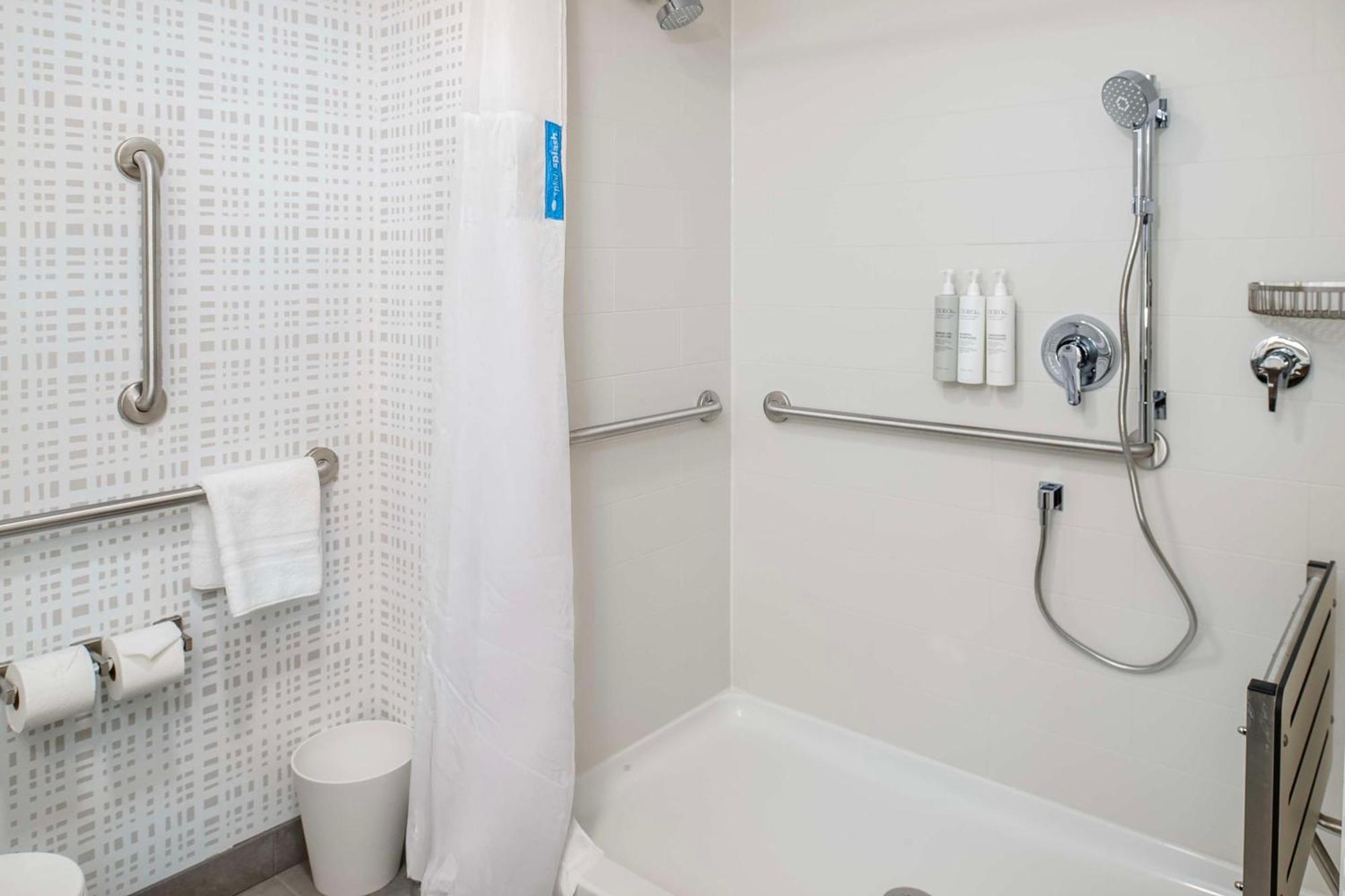 Hampton Inn By Hilton St Louis Airport 伍德森特瑞斯 外观 照片
