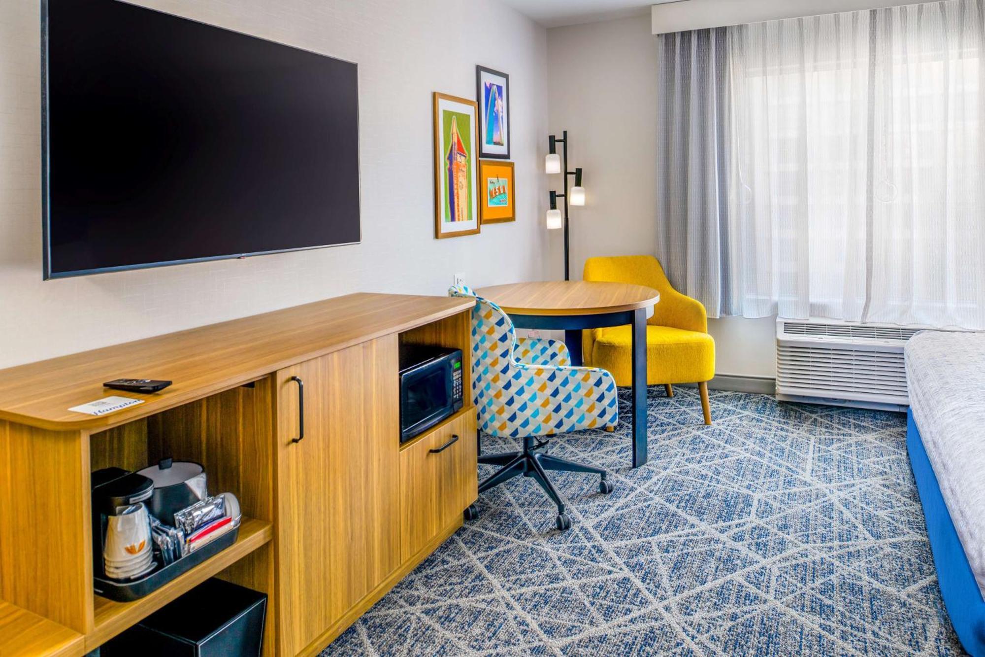 Hampton Inn By Hilton St Louis Airport 伍德森特瑞斯 外观 照片
