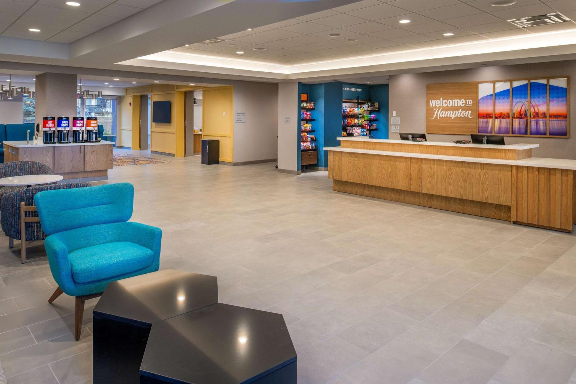 Hampton Inn By Hilton St Louis Airport 伍德森特瑞斯 外观 照片
