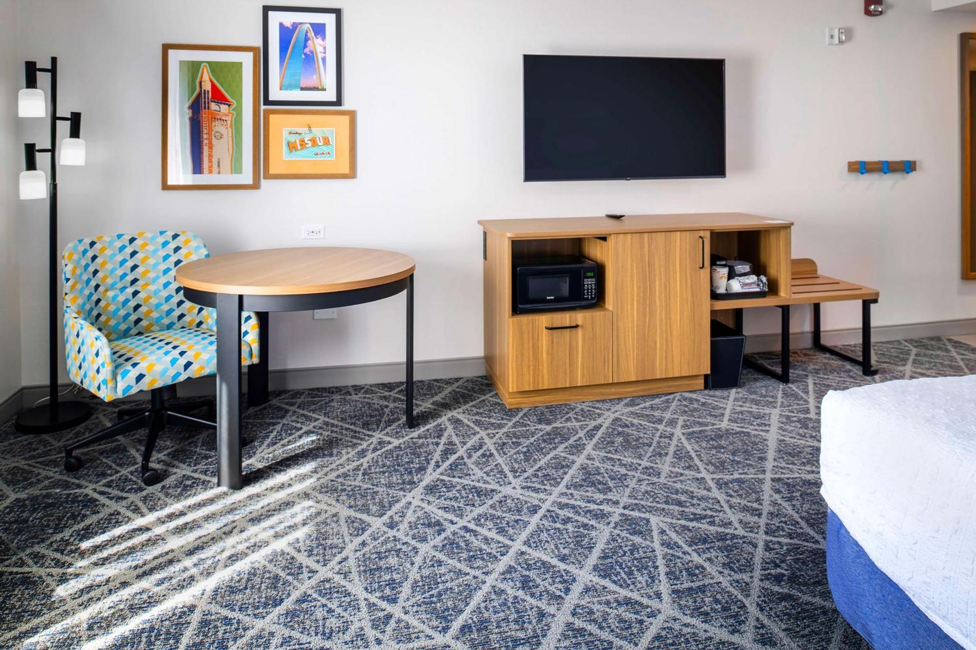 Hampton Inn By Hilton St Louis Airport 伍德森特瑞斯 外观 照片